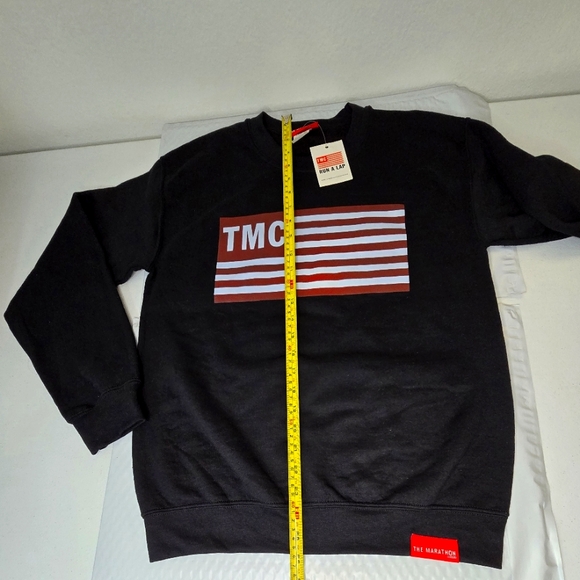 NWT The Marathon Clothing TMC Flag Crewneck Sweatshirt in Black Red & White SZ S - Picture 9 of 13